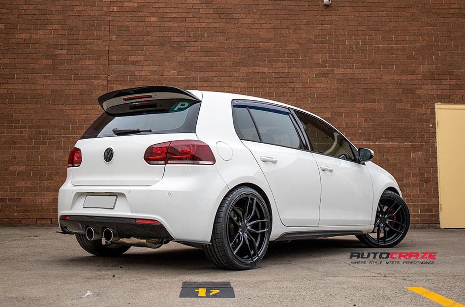 VOLKSWAGEN GOLF EFS3 MATTE BLACK